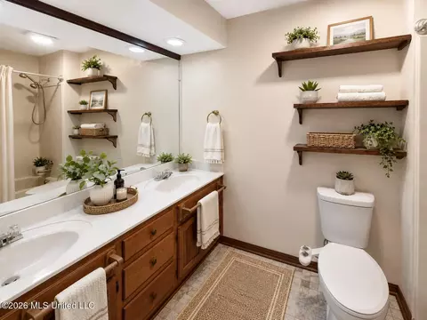 Bath - 2 Chloe Ct, Long Beach, MS 39560 photo 1 of 5