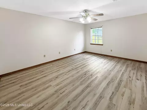 Living - 2 Chloe Ct, Long Beach, MS 39560 photo 5 of 6