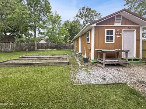 Exterior - 2 Chloe Ct, Long Beach, MS 39560 photo 10 of 11