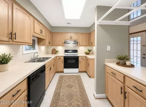 Kitchen - 2 Chloe Ct, Long Beach, MS 39560 photo 2 of 5