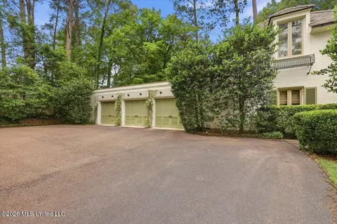 Exterior - 2135 Eastover Dr, Jackson, MS 39211 photo 12 of 13