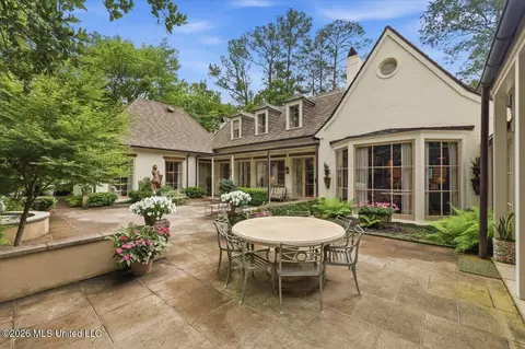 Exterior - 2135 Eastover Dr, Jackson, MS 39211 photo 6 of 13