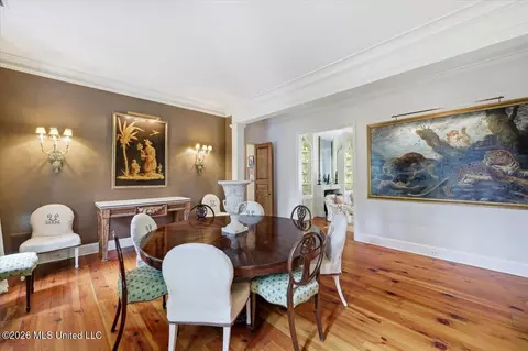 Dining - 2135 Eastover Dr, Jackson, MS 39211 photo 2 of 3