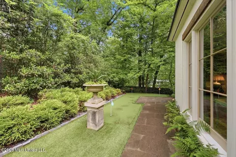 Exterior - 2135 Eastover Dr, Jackson, MS 39211 photo 11 of 13