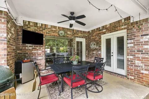 Exterior - 137 Creekside Dr, Canton, MS 39046 photo 9 of 13