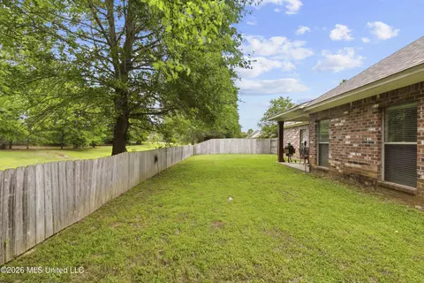 Exterior - 137 Creekside Dr, Canton, MS 39046 photo 13 of 13