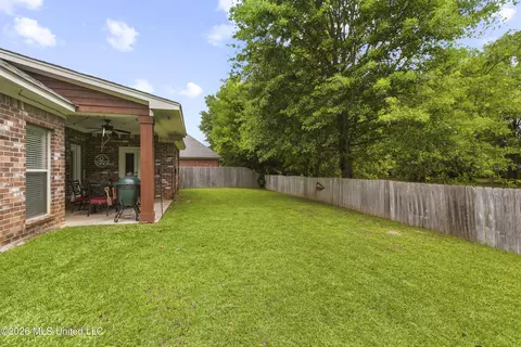 Exterior - 137 Creekside Dr, Canton, MS 39046 photo 11 of 13