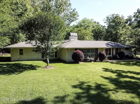 Exterior - 503 E Government St, Brandon, MS 39042 photo 3 of 9
