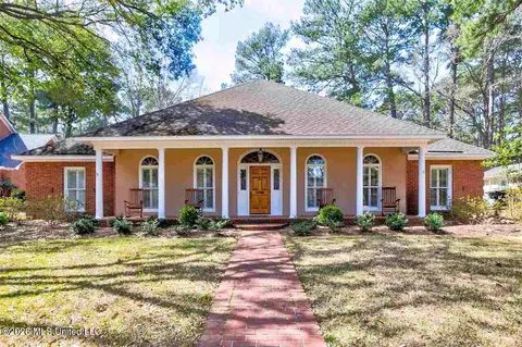 5471 River Thames Pl, Jackson, MS 39211
