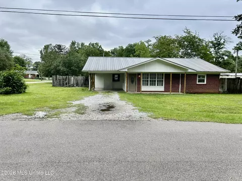 601 Virgil St, Taylorsville, MS 39168