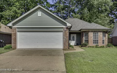 138 Chestnut Dr, Brandon, MS 39047