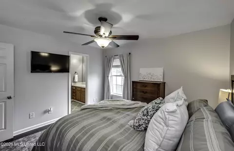 Bedroom - 441 Mockingbird Cir, Brandon, MS 39047 photo 4 of 5