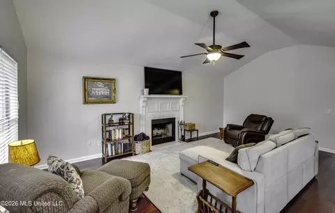 Living - 441 Mockingbird Cir, Brandon, MS 39047 photo 1 of 1