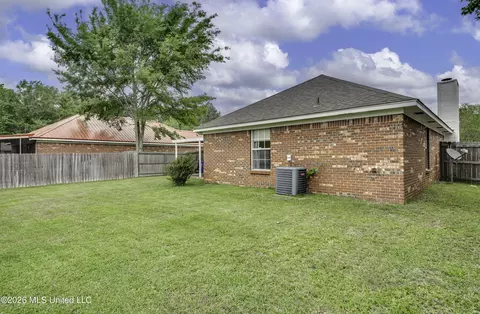 Exterior - 441 Mockingbird Cir, Brandon, MS 39047 photo 6 of 11