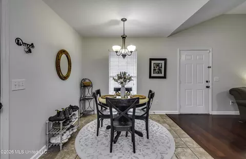 Dining - 441 Mockingbird Cir, Brandon, MS 39047 photo 2 of 2