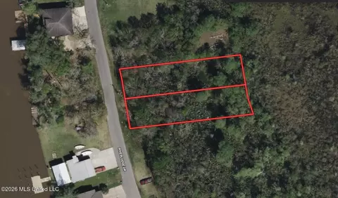 9420 Riverlodge Dr, Moss Point, MS 39562