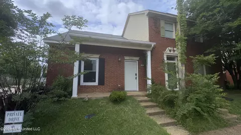 131 N Brighton Dr, Jackson, MS 39211