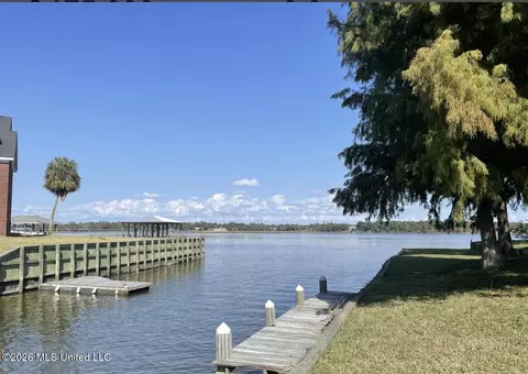 479 Linda Dr, Biloxi, MS 39531