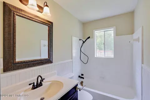 Bath - 210 N Jadek Dr, Magee, MS 39111 photo 1 of 1
