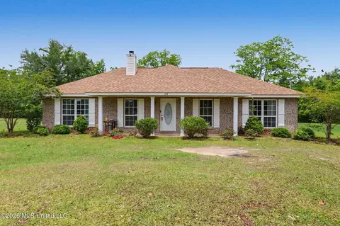 124 Killcreas Ln, Lucedale, MS 39452