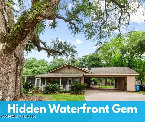 4510 Willow St, Pascagoula, MS 39567