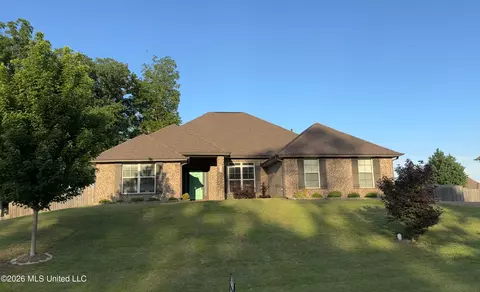 5212 Weathers Dr, Olive Branch, MS 38654