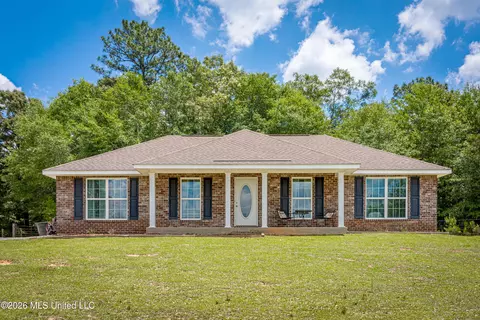 21510 Yankee Town Rd, Saucier, MS 39574