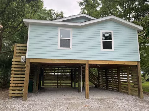 3212 Argentina St, Pascagoula, MS 39581
