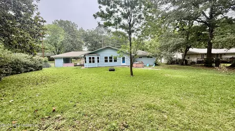 Exterior - 219 Mcree Dr, Clinton, MS 39056 photo 2 of 6