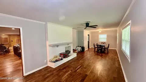 Living - 219 Mcree Dr, Clinton, MS 39056 photo 1 of 1