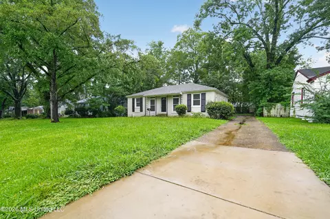 305 Broadmoor Dr, Jackson, MS 39206