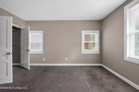Bedroom - 305 Broadmoor Dr, Jackson, MS 39206 photo 8 of 11