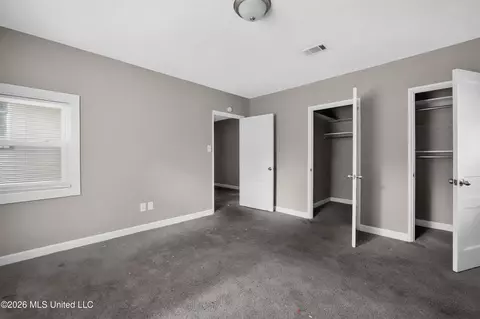 Bedroom - 305 Broadmoor Dr, Jackson, MS 39206 photo 6 of 11