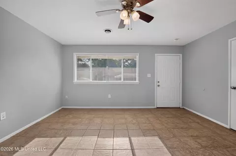Living - 349 Queen Isabella, Jackson, MS 39209 photo 1 of 2