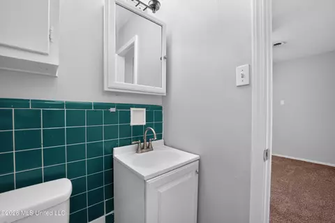 Bath - 349 Queen Isabella, Jackson, MS 39209 photo 1 of 2