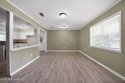 Living - 5656 Plemon St, Jackson, MS 39206 photo 6 of 28
