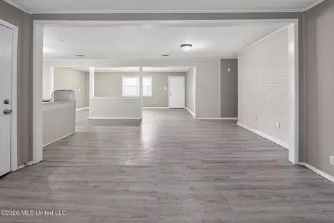 Living - 5656 Plemon St, Jackson, MS 39206 photo 8 of 28