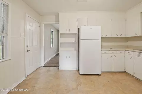Entry Way - 5656 Plemon St, Jackson, MS 39206 photo 3 of 5
