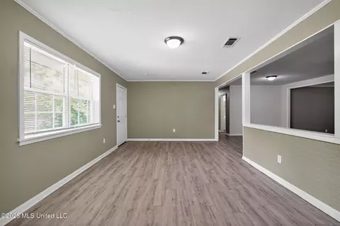 Living - 5656 Plemon St, Jackson, MS 39206 photo 4 of 28