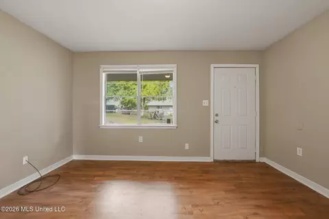 Living - 5656 Plemon St, Jackson, MS 39206 photo 22 of 28