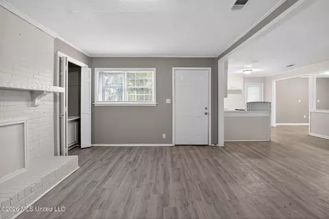 Living - 5656 Plemon St, Jackson, MS 39206 photo 9 of 28