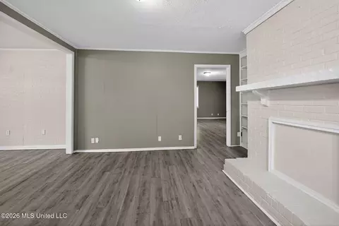 Living - 5656 Plemon St, Jackson, MS 39206 photo 11 of 28