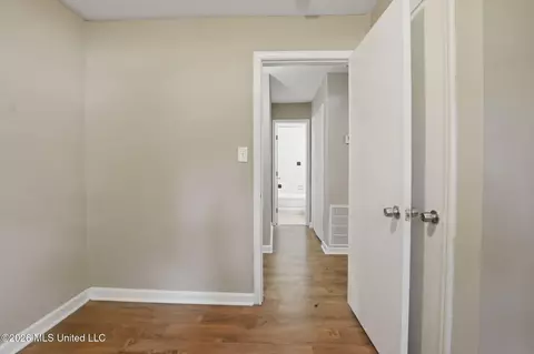 Entry Way - 5656 Plemon St, Jackson, MS 39206 photo 5 of 5