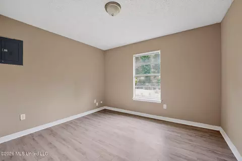 Bedroom - 1704 Brookhollow Cir, Jackson, MS 39212 photo 12 of 16