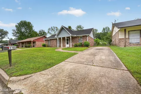 1704 Brookhollow Cir, Jackson, MS 39212