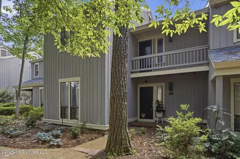 7 Eastbrooke St, Jackson, MS 39216
