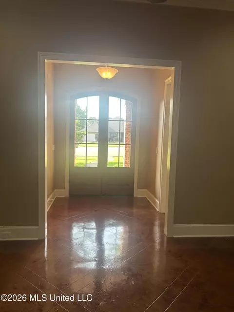 Entry Way - 304 Riverton Ct, Byram, MS 39272 photo 1 of 4