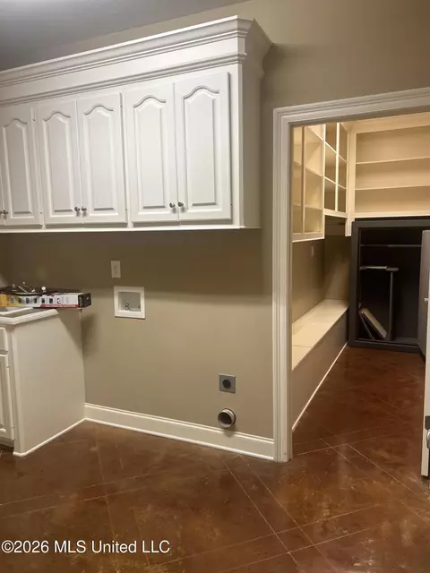 Other - 304 Riverton Ct, Byram, MS 39272 photo 9 of 12