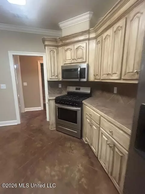 Kitchen - 304 Riverton Ct, Byram, MS 39272 photo 1 of 2