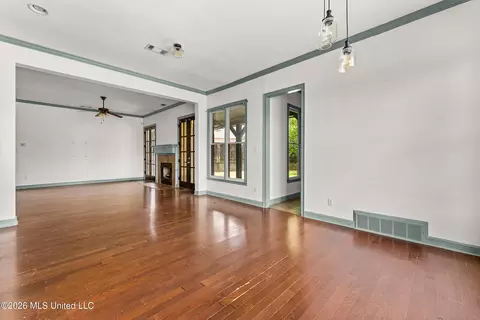 Living - 3558 Williams Brooke Ln, Hernando, MS 38632 photo 1 of 6